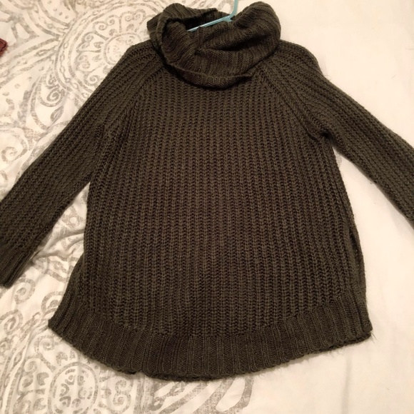 Nordstrom Sweaters - Green Turtleneck Sweater